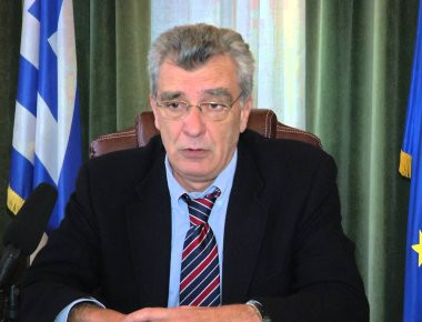 Δημαρχος Λέσβου: Ο Γ. Μουζάλας έχει την αποκλειστική ευθύνη για την κατάσταση με τους πρόσφυγες
